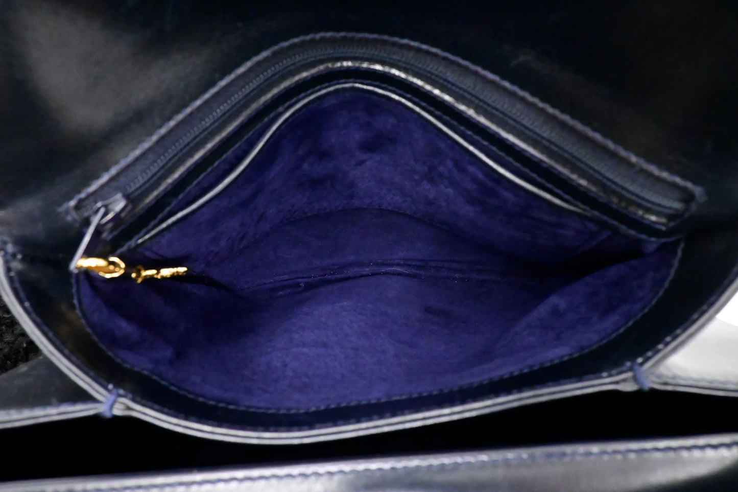 Gucci Navy Leather Turnlock Bag