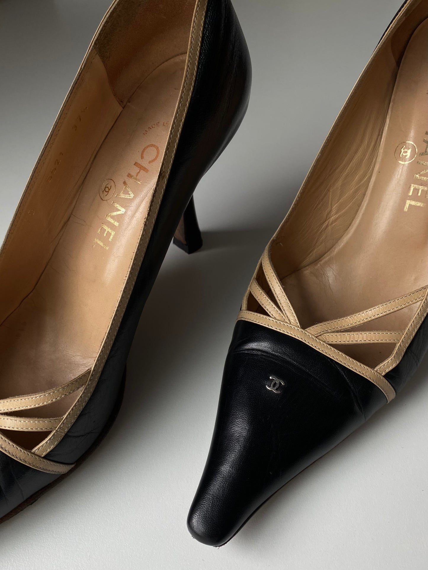 Chanel Black & Nude Leather Pumps Size 7