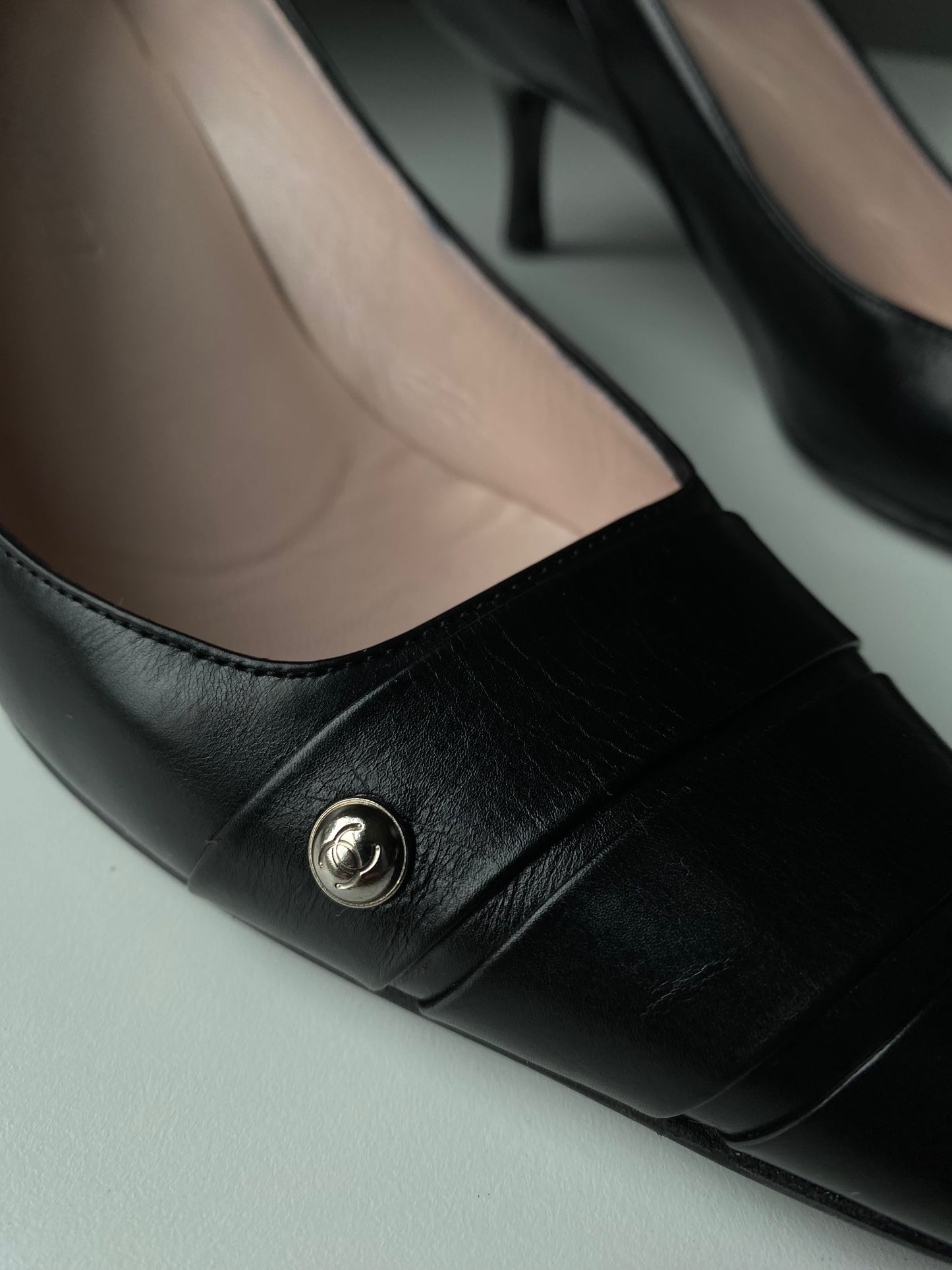 Chanel Black Leather Pumps Size 8.5
