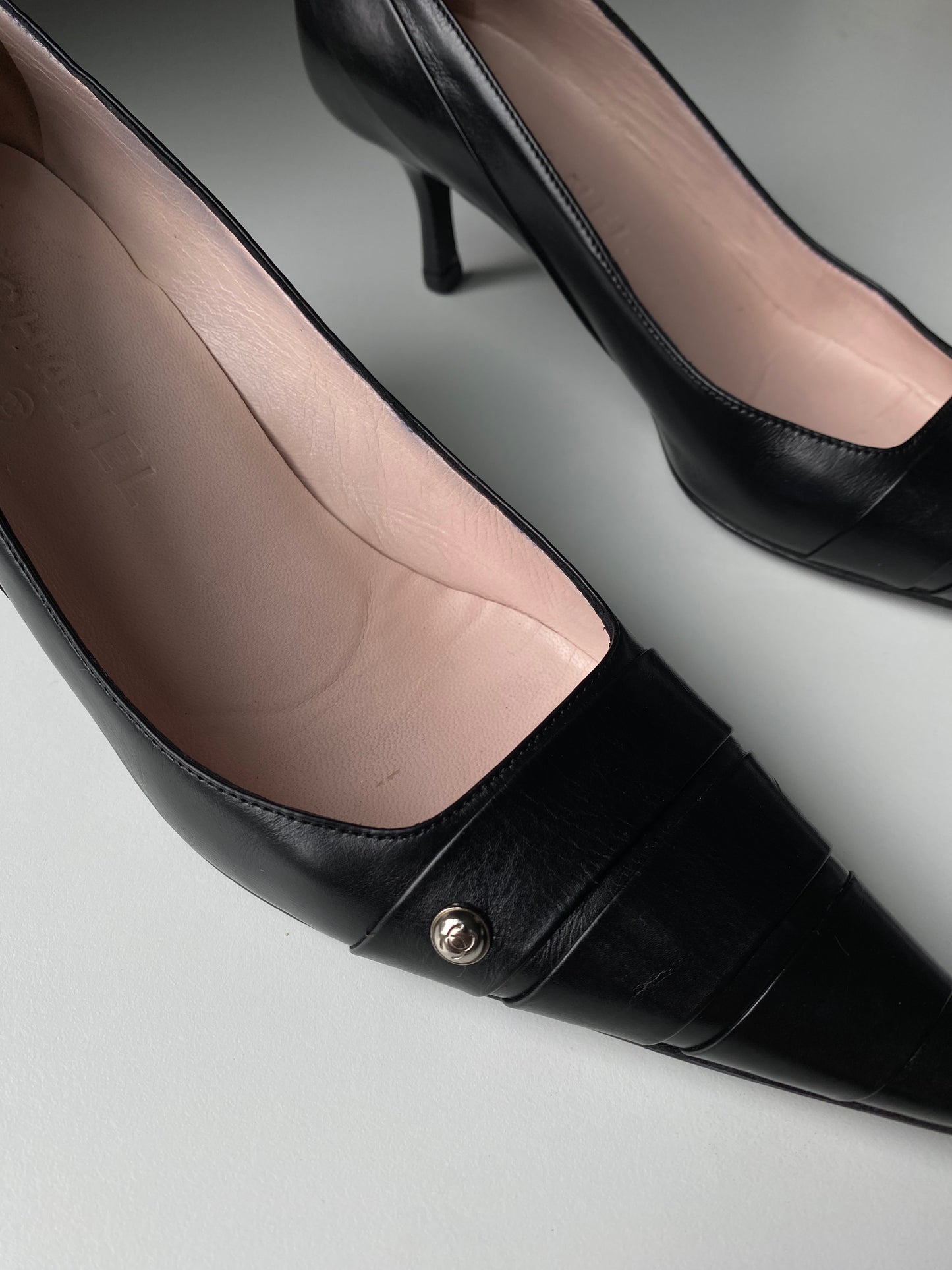 Chanel Black Leather Pumps Size 8.5
