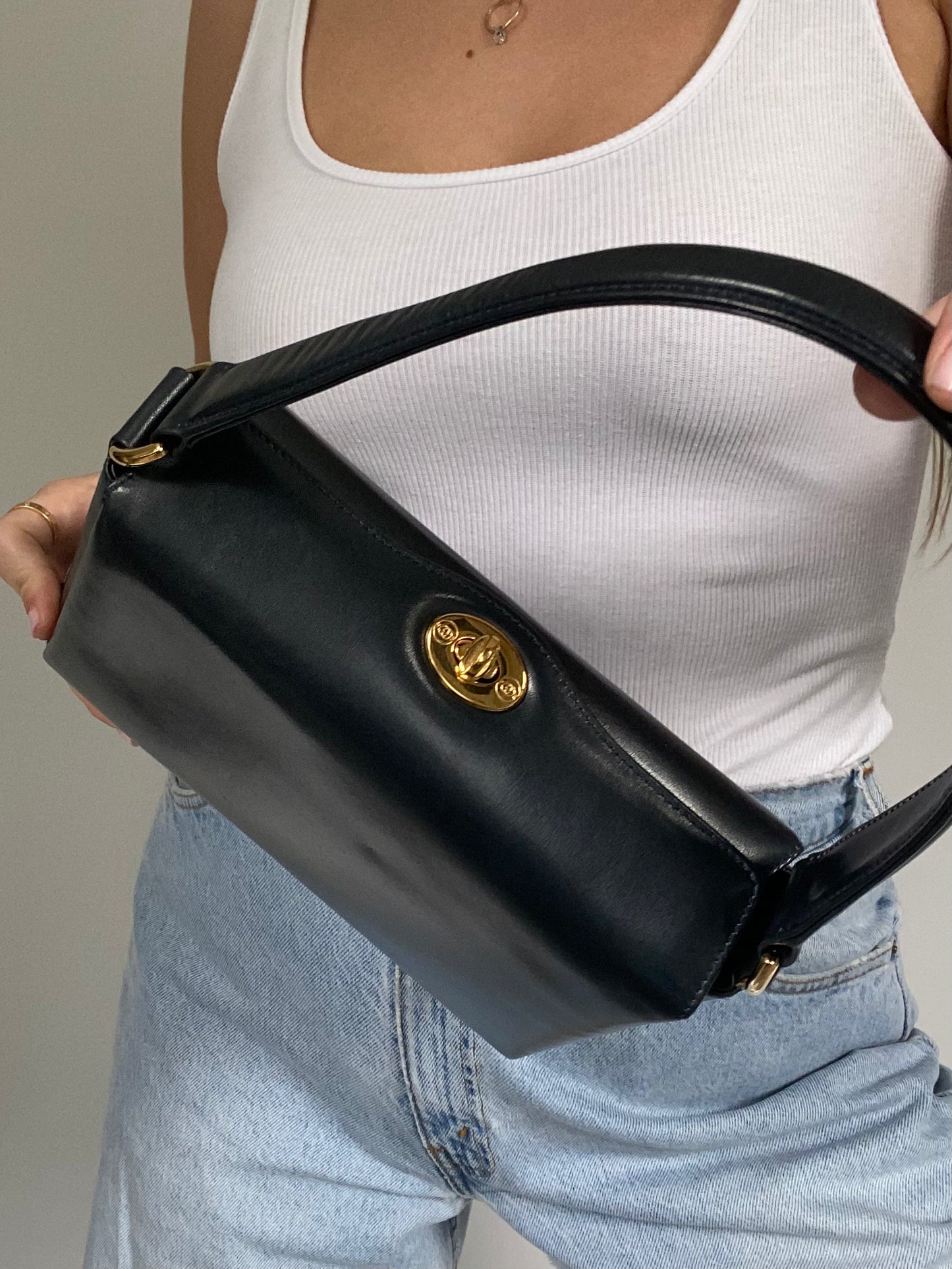 Gucci Navy Leather Turnlock Bag