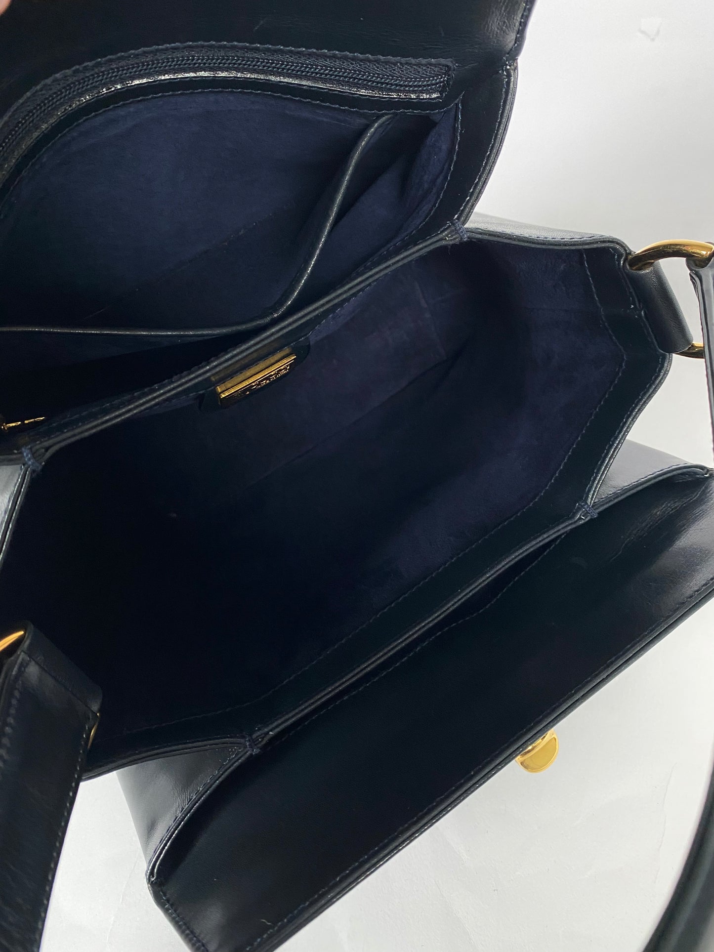 Gucci Navy Leather Turnlock Bag