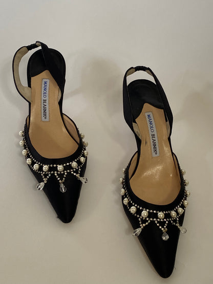 Manolo Blahnik Pearl Heels Size 8