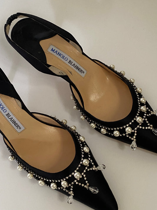 Manolo Blahnik Pearl Heels Size 8