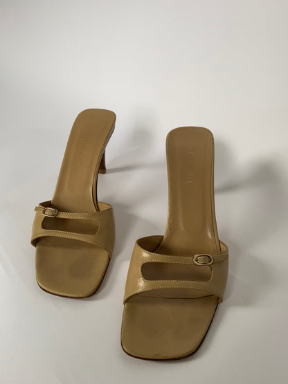 Gucci Nude Leather Double Strap Heels Size 9