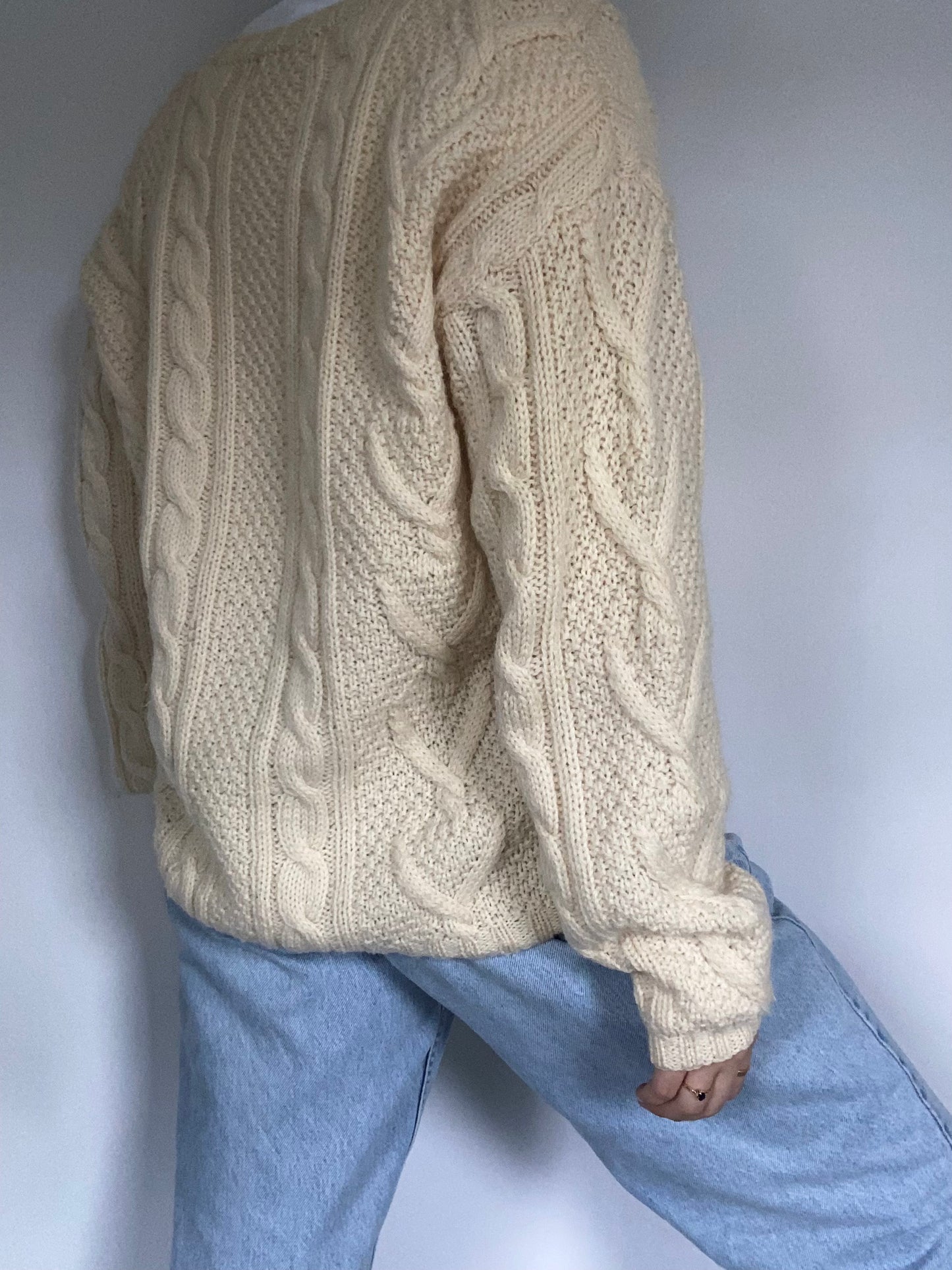 Chunky Cable Knit Cardigan Size M/L